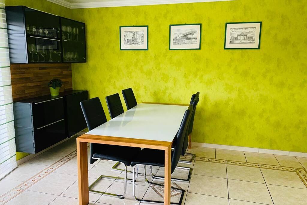 Grosses 4 Zimmer Apartment Naehe Messe Hannover Dış mekan fotoğraf
