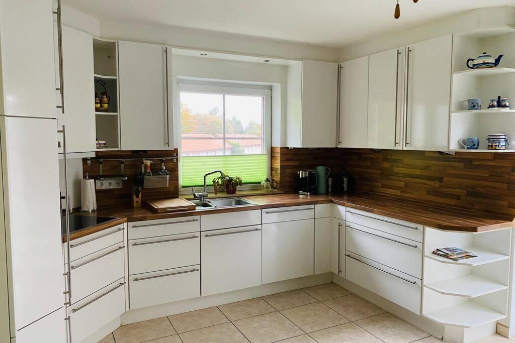 Grosses 4 Zimmer Apartment Naehe Messe Hannover Dış mekan fotoğraf