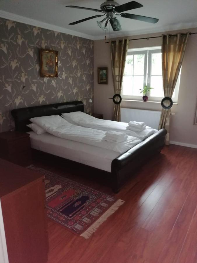Grosses 4 Zimmer Apartment Naehe Messe Hannover Dış mekan fotoğraf